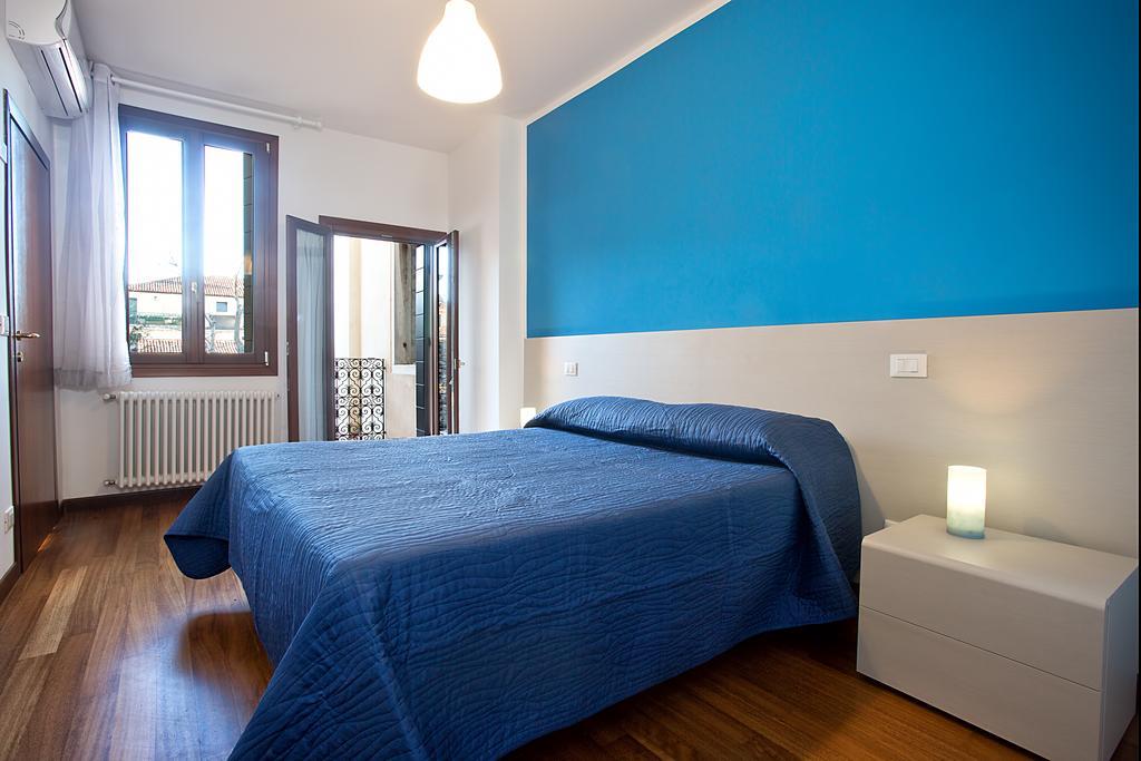 Good Wine Apartments Венеция Номер фото