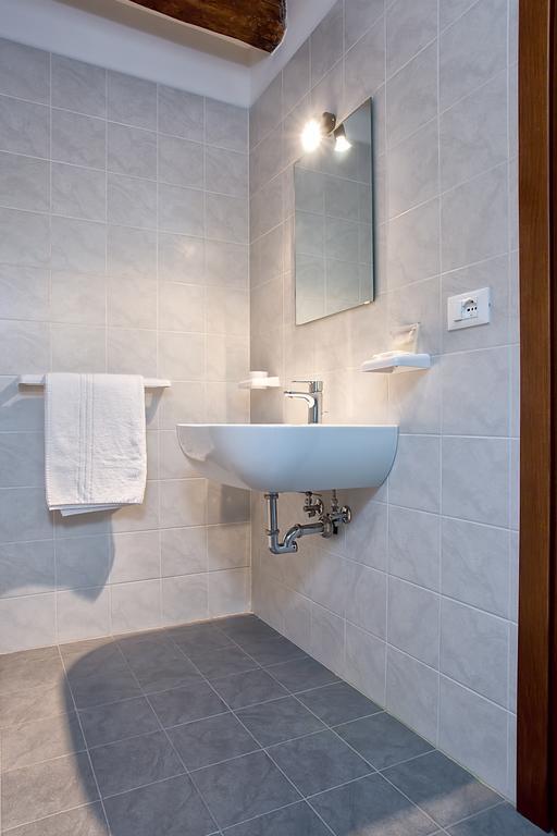 Good Wine Apartments Венеция Номер фото