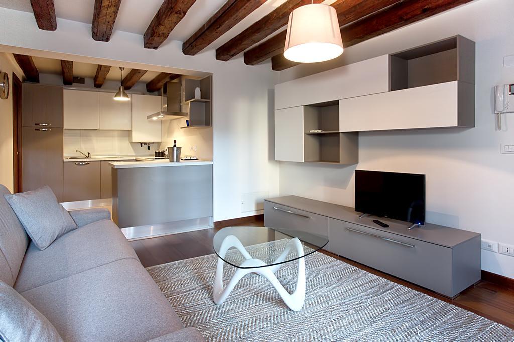 Good Wine Apartments Венеция Номер фото