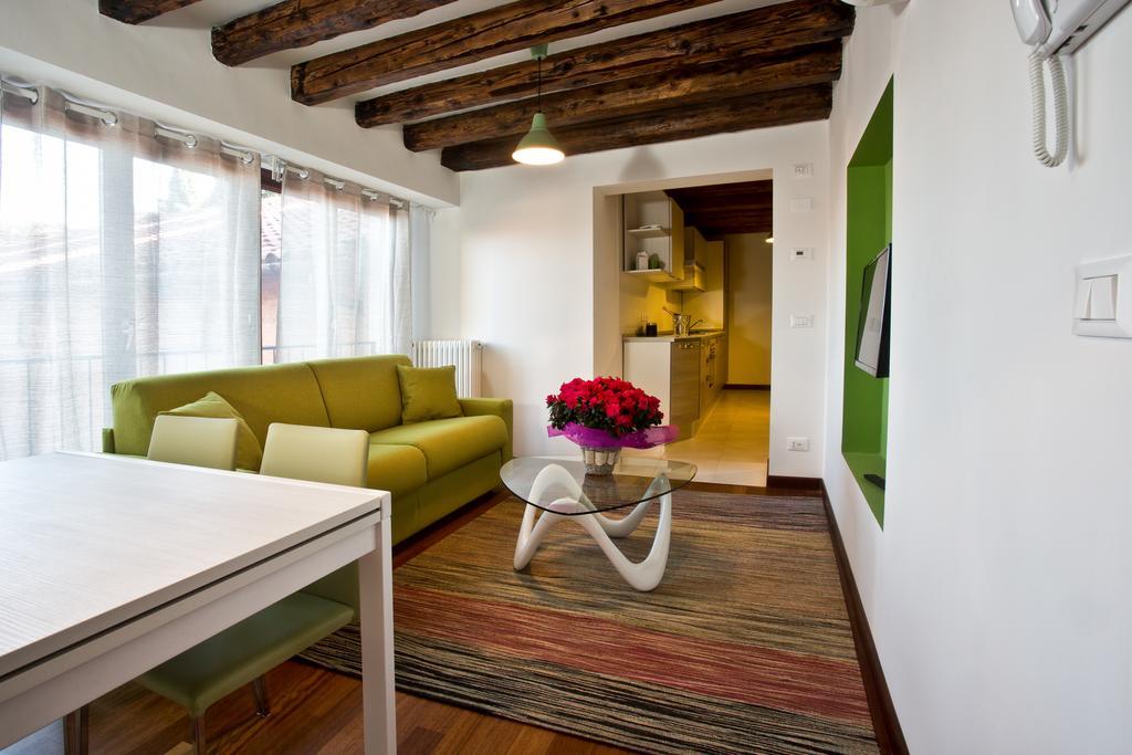 Good Wine Apartments Венеция Номер фото