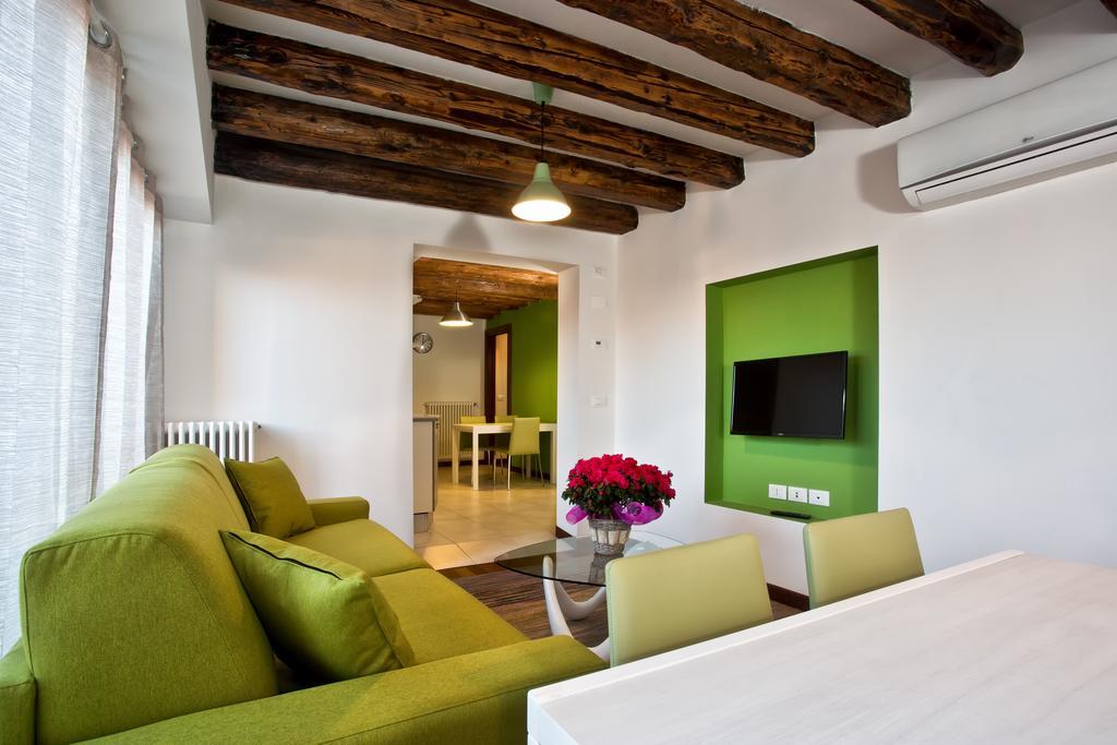 Good Wine Apartments Венеция Номер фото