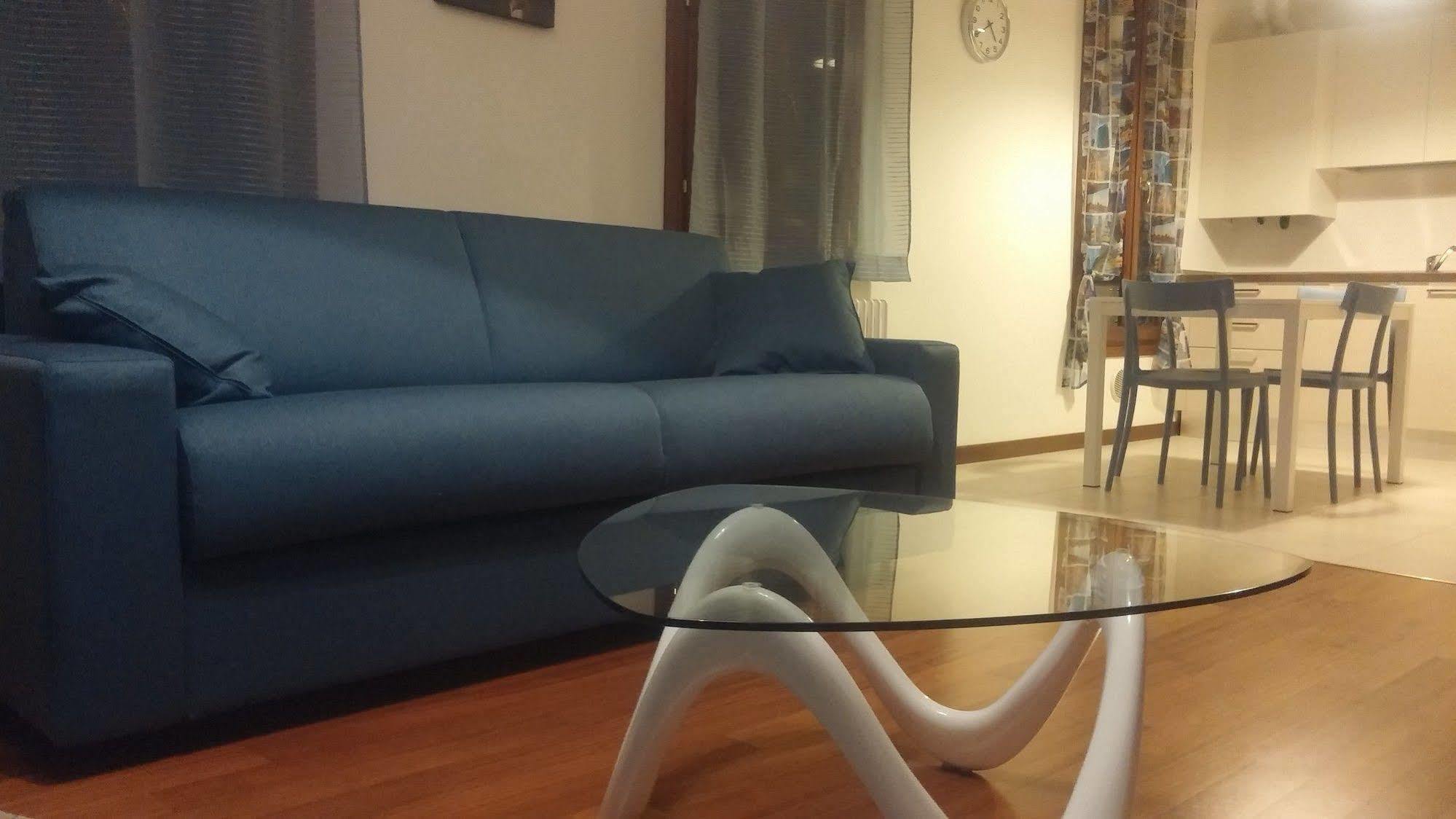 Good Wine Apartments Венеция Экстерьер фото