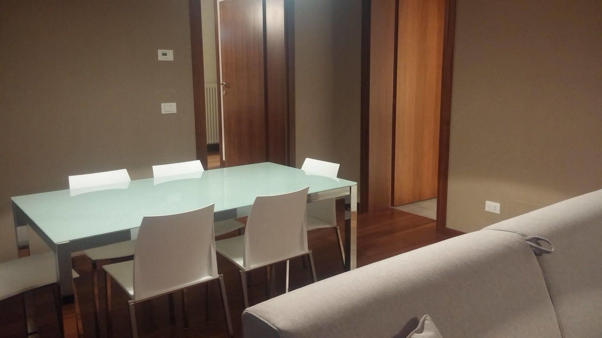 Good Wine Apartments Венеция Экстерьер фото